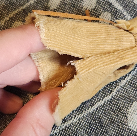 Bratz 2003 Style It Cloe Tan Corduroy Skirt w Flower *damaged* - Picture 6 of 6